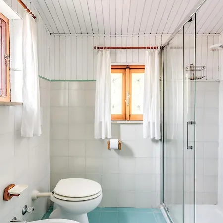 Alfonsina Villa Torca